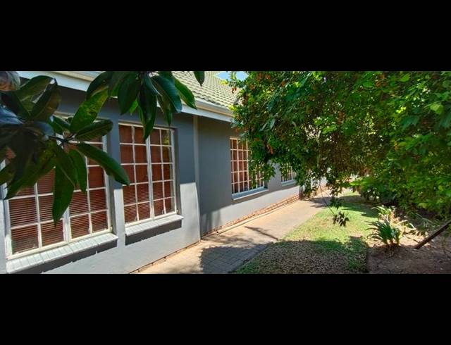 3 BEDROOM HOUSE FOR SALE IN THERESAPARK